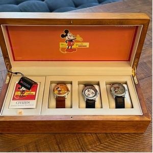 CITIZEN DISNEY WATCH SET 75th Anniversary Special Edition